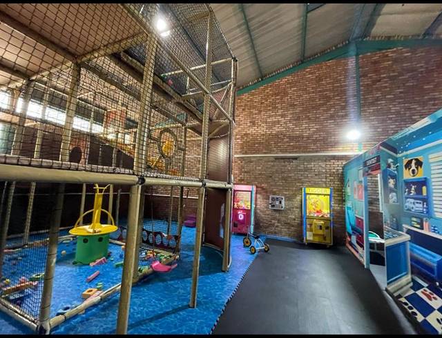 INDUSTRIAL PROPERTY TO RENT IN HENNOPSPARK